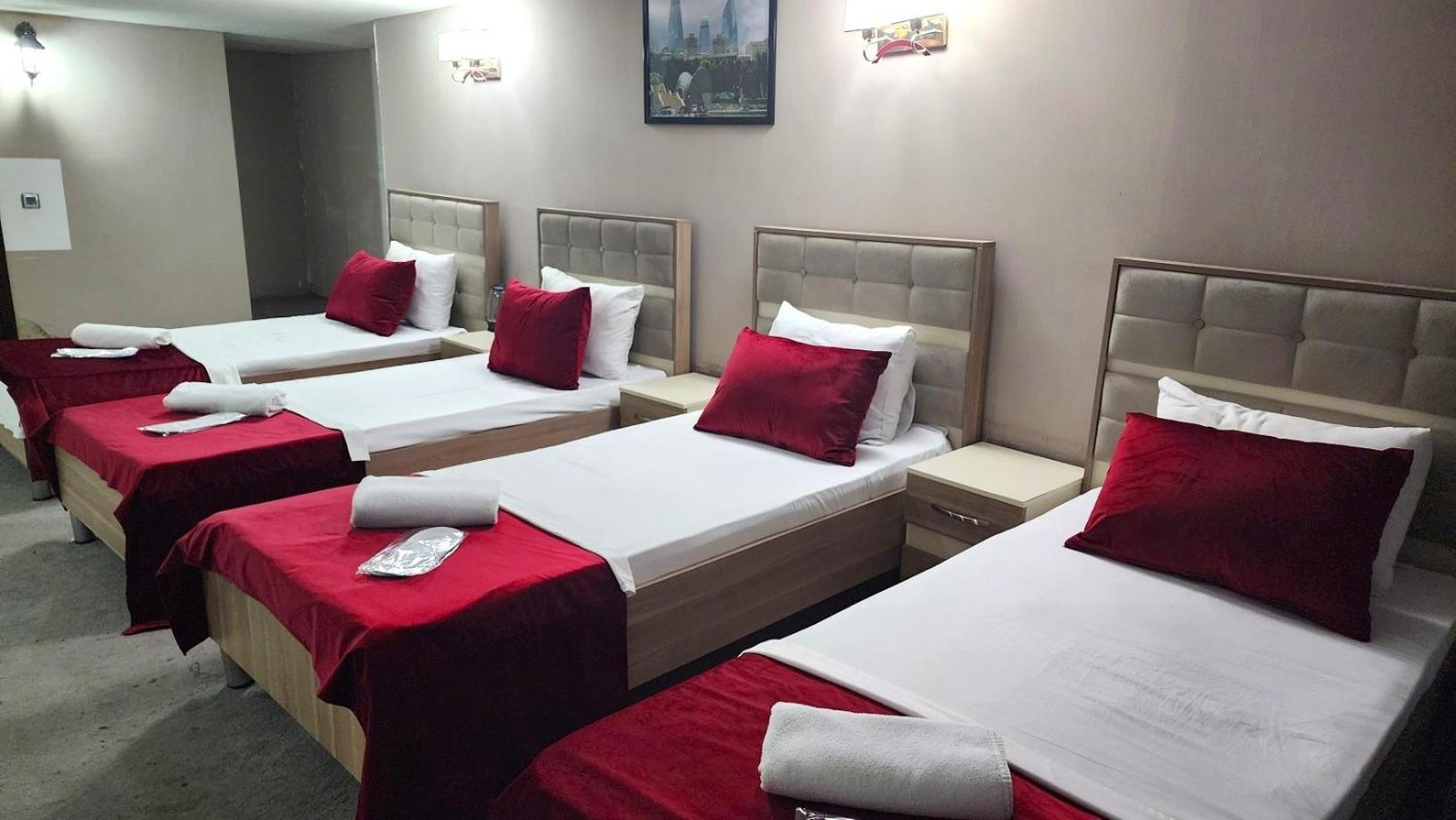 Avi Hotel Bakoe Buitenkant foto