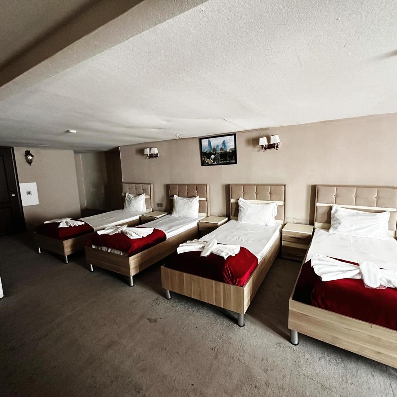 Avi Hotel Bakoe Buitenkant foto