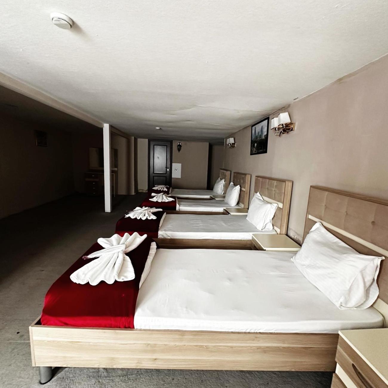 Avi Hotel Bakoe Buitenkant foto