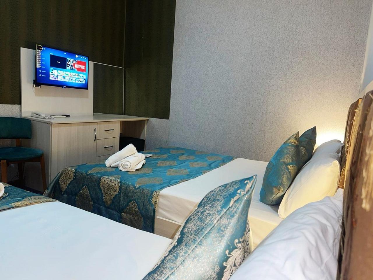 Avi Hotel Bakoe Buitenkant foto