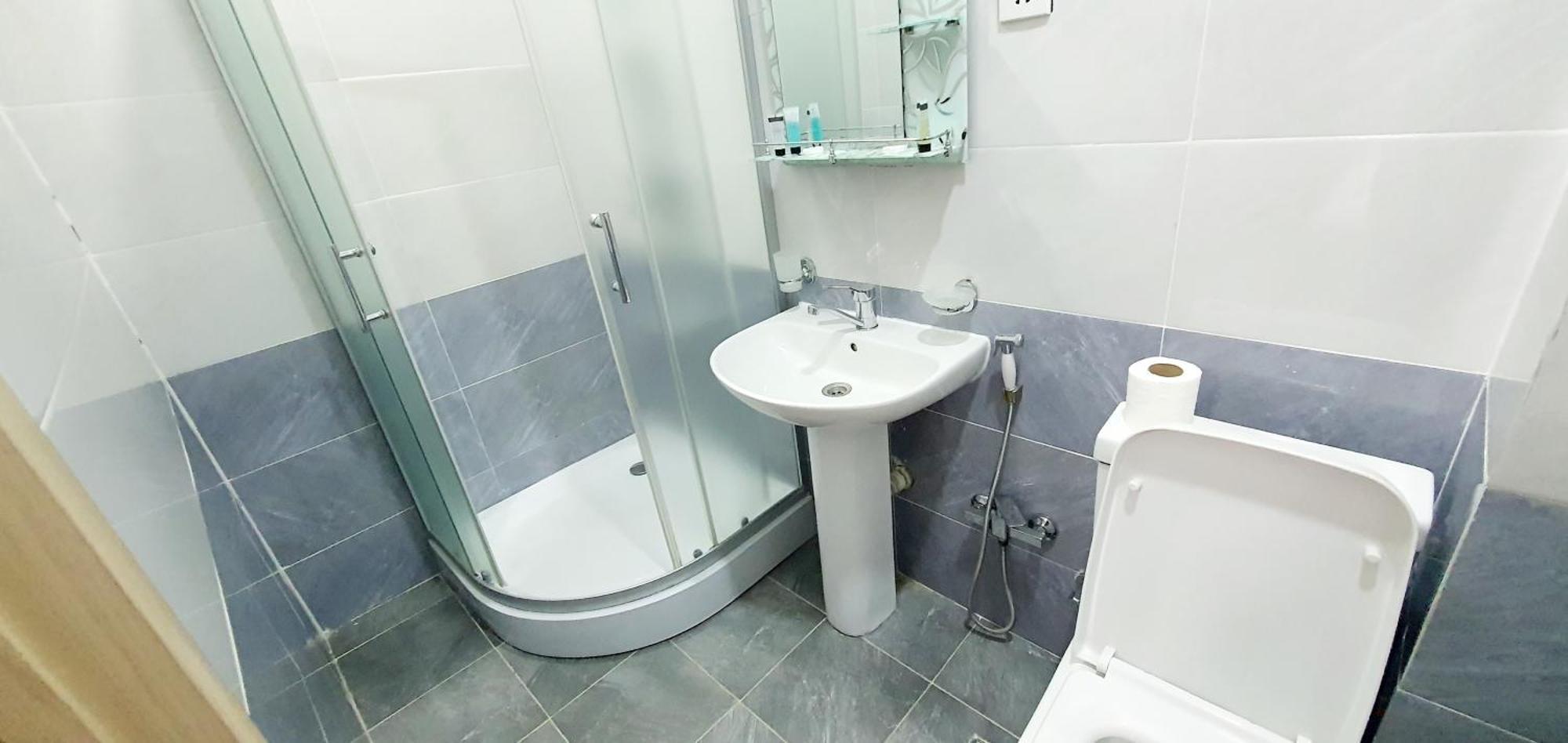 Avi Hotel Bakoe Buitenkant foto